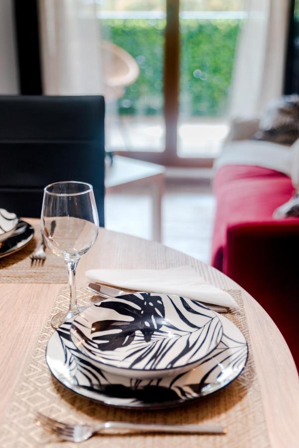 Appartement Moderne Central Avec Piscine, Garage Prive Et Terrasse Sud Uzès Εξωτερικό φωτογραφία