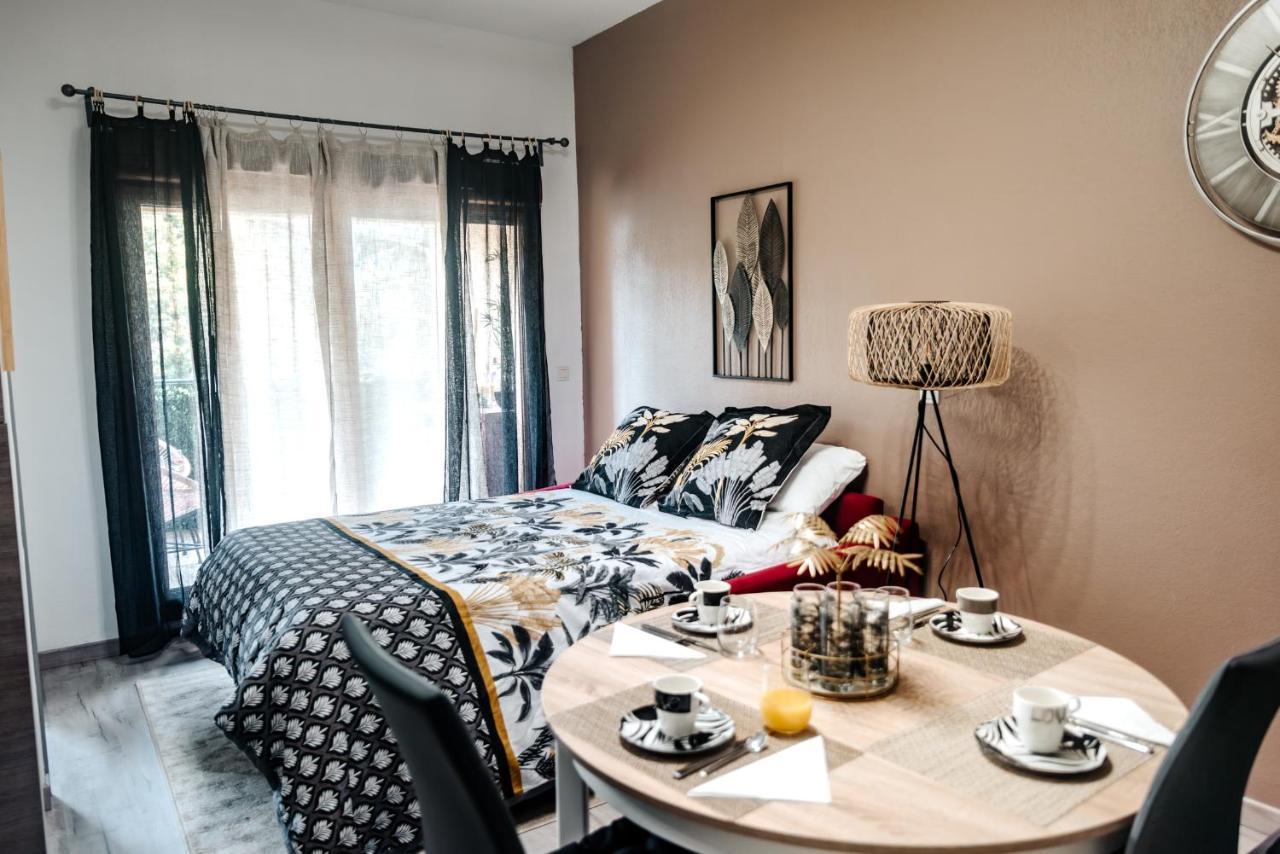 Appartement Moderne Central Avec Piscine, Garage Prive Et Terrasse Sud Uzès Εξωτερικό φωτογραφία